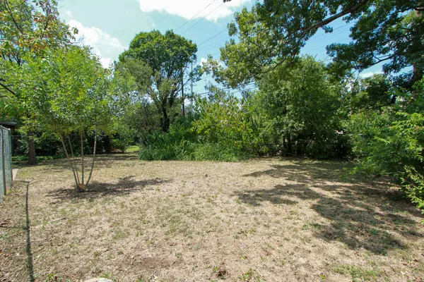 $2,495 | 5712 Fairlane Drive, Austin, TX 78757