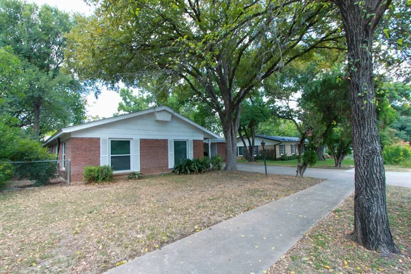 $2,495 | 5712 Fairlane Drive, Austin, TX 78757