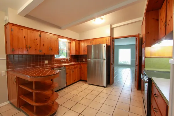 $2,495 | 5712 Fairlane Drive, Austin, TX 78757