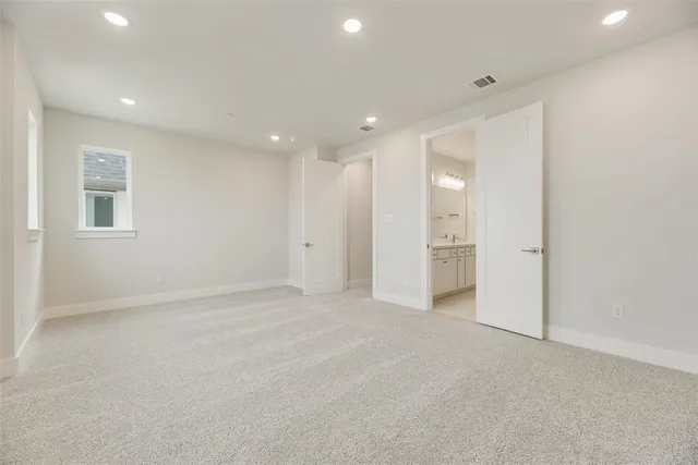 $574,990 | 925 Heights Way, Plano, TX 75075