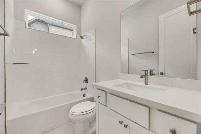 $574,990 | 925 Heights Way, Plano, TX 75075