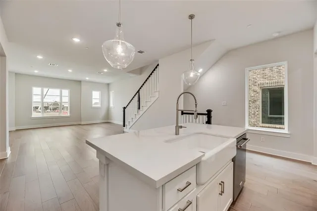 $574,990 | 925 Heights Way, Plano, TX 75075