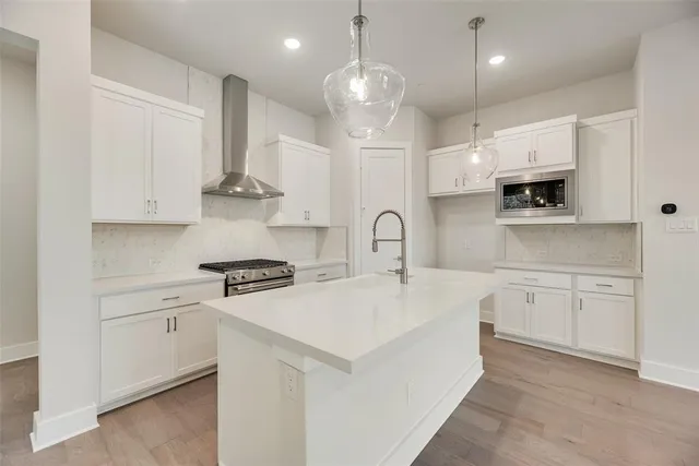 $574,990 | 925 Heights Way, Plano, TX 75075