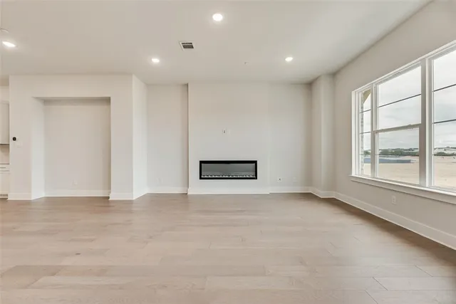 $574,990 | 925 Heights Way, Plano, TX 75075