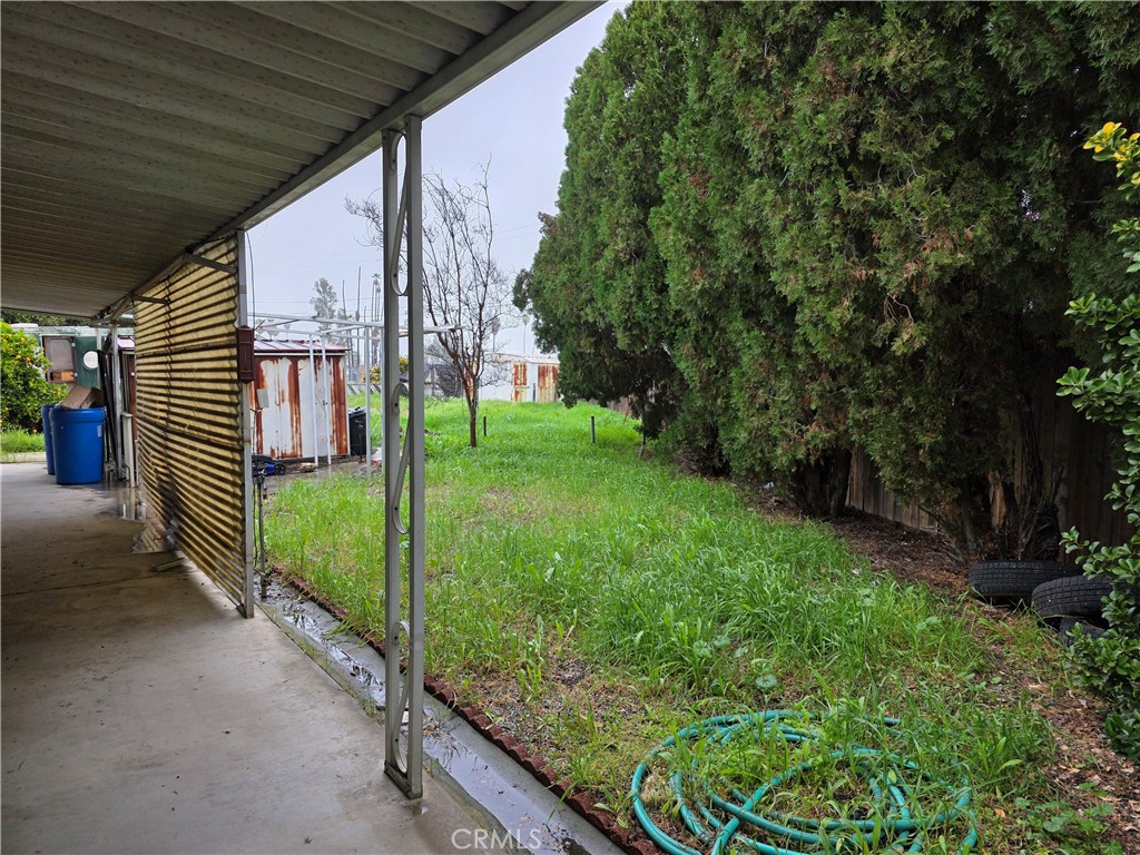 324 Long Street Hemet, CA 92543 - Photo 5 of 5 a view of backyard with green space