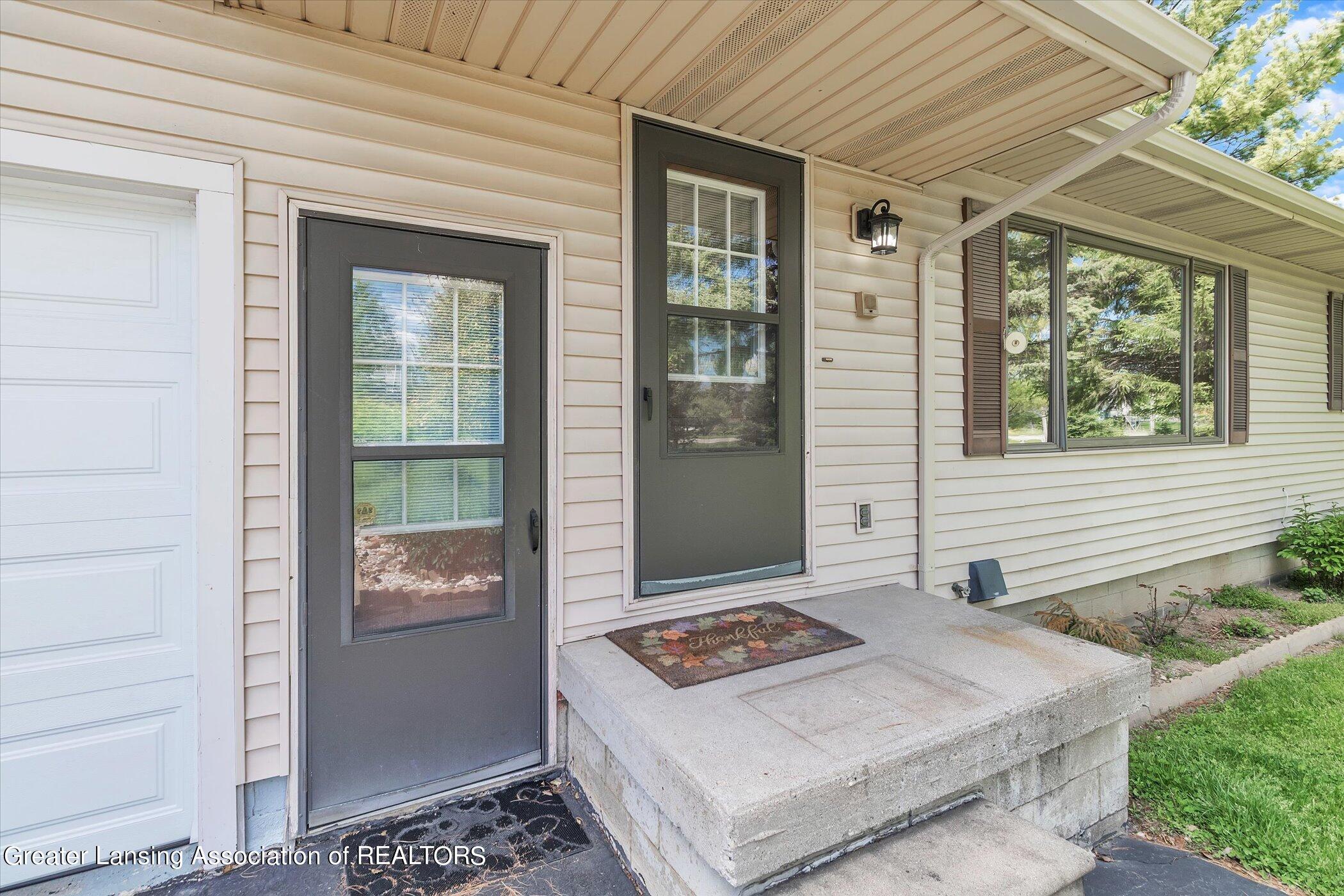 15200 Airport Road Lansing, MI 48906 - Photo 4 of 52 05-15200-Airport-WindowStill-Real-Estate