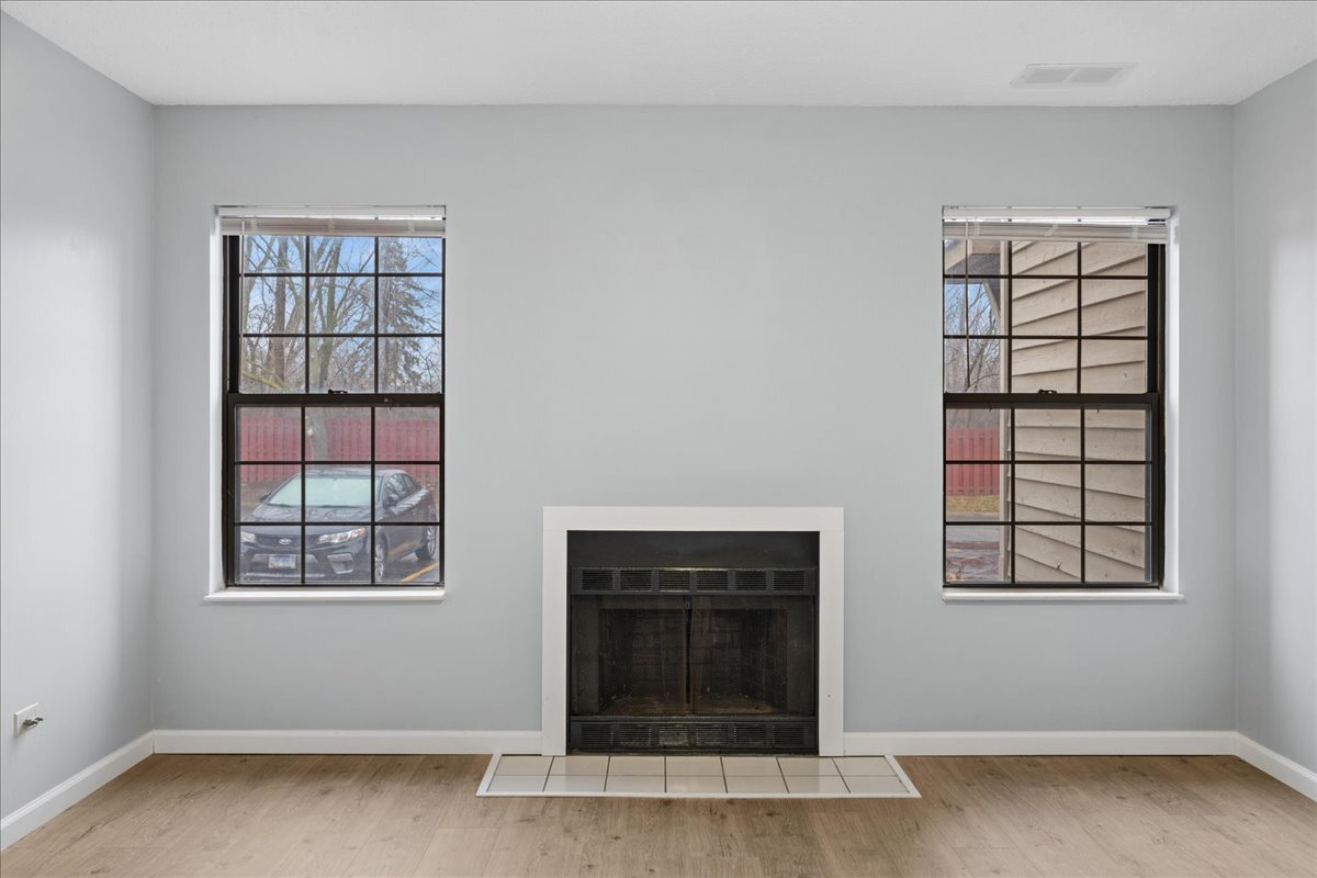 1911 North Hicks Road, Unit 103 Palatine, IL 60074 - Photo 13 of 19