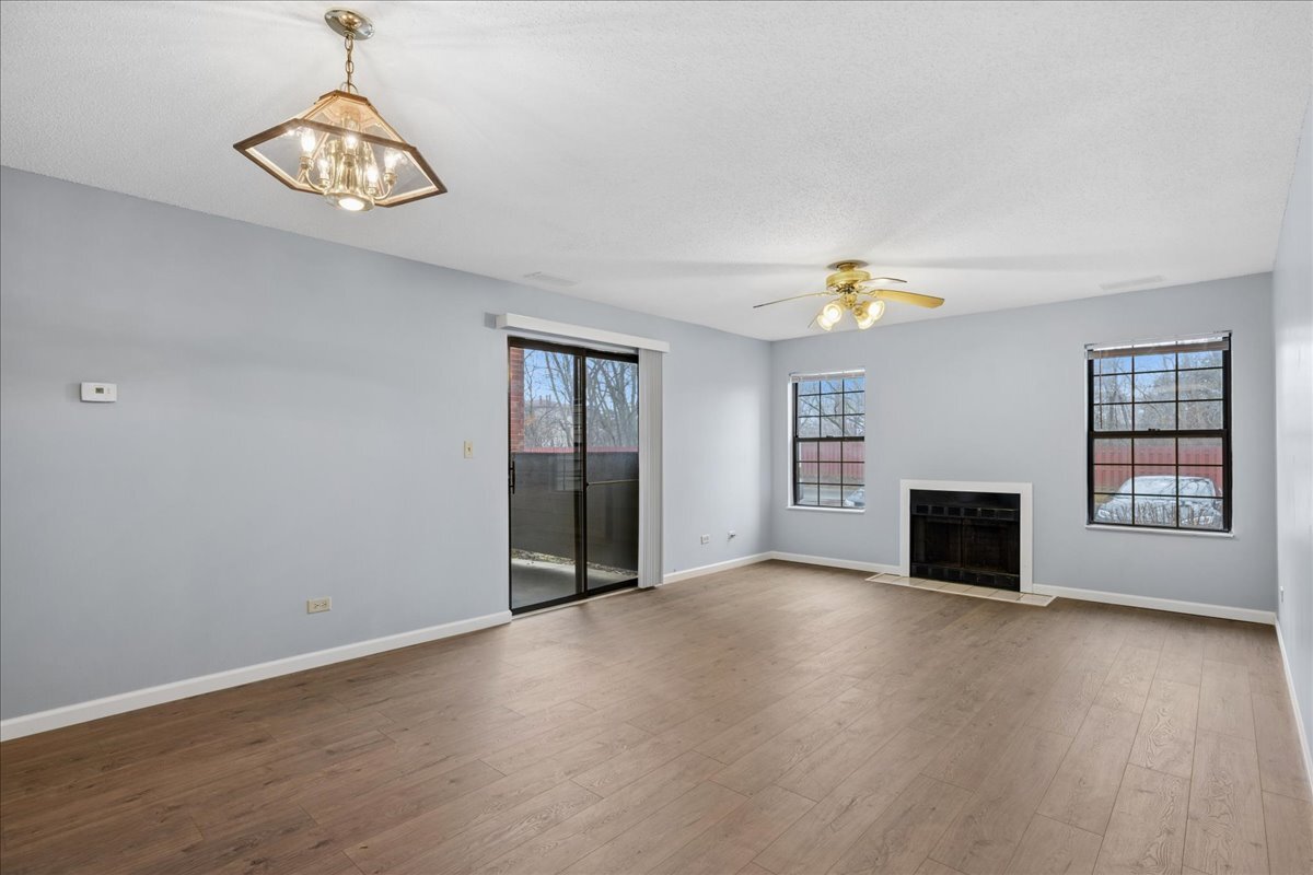 1911 North Hicks Road, Unit 103 Palatine, IL 60074 - Photo 5 of 19