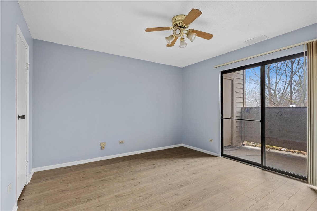 1911 North Hicks Road, Unit 103 Palatine, IL 60074 - Photo 8 of 19