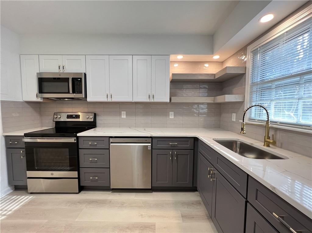 6700 Roswell Road, Unit 33A Atlanta, GA 30328 - Photo 1 of 1 Gallery Image 1