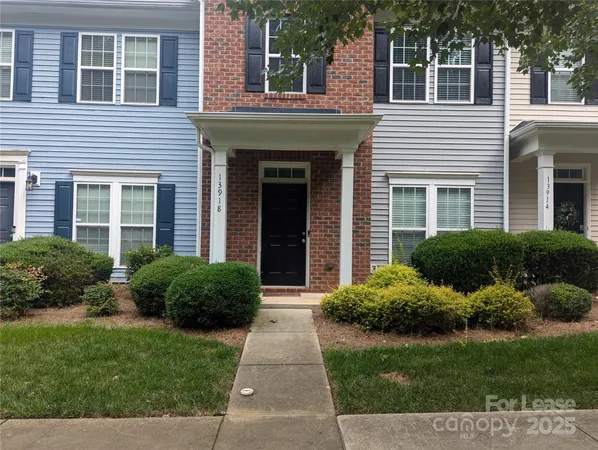 $1,750 | 13918 Cypress Woods Drive, Huntersville, NC 28078