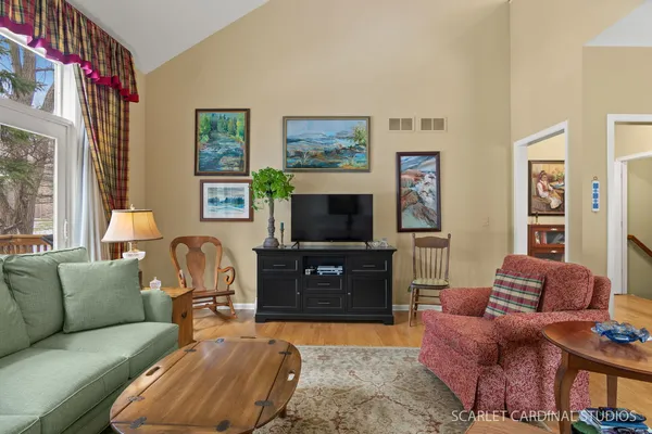 $650,000 | 1N118 Mission Court, Winfield, IL 60190