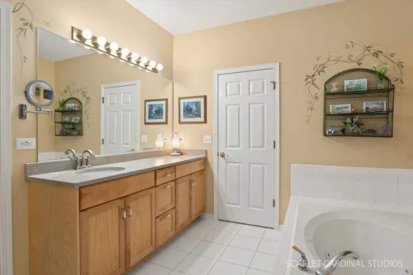 $650,000 | 1N118 Mission Court, Winfield, IL 60190