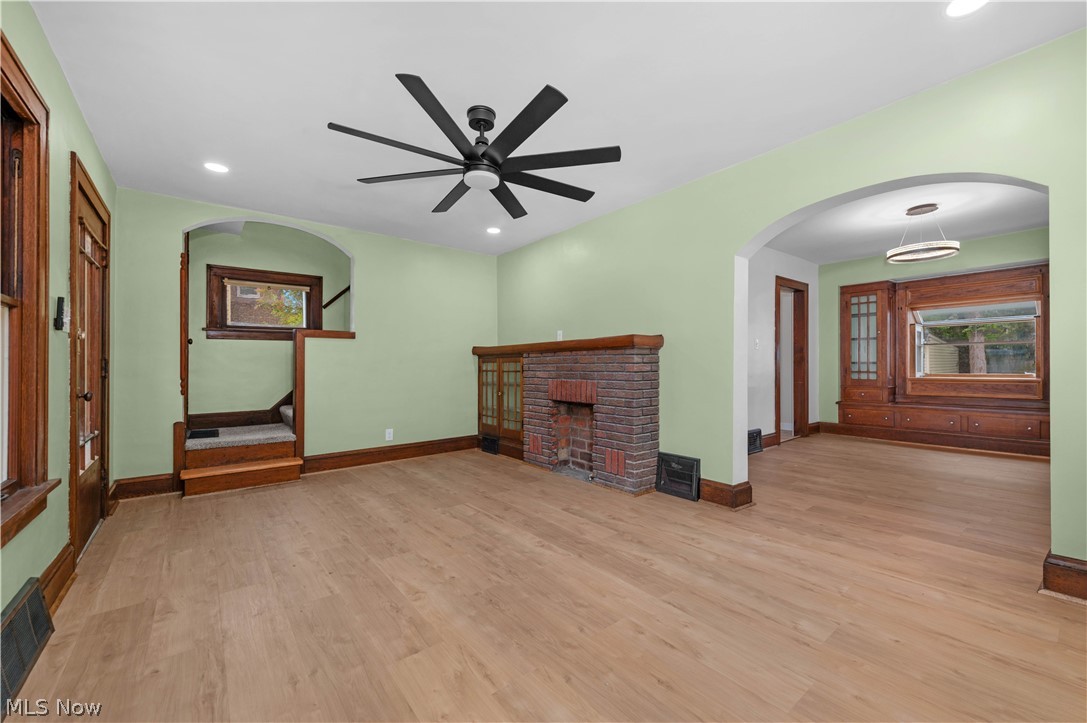 4418 Broadale Road Cleveland, OH 44109 - Photo 4 of 27