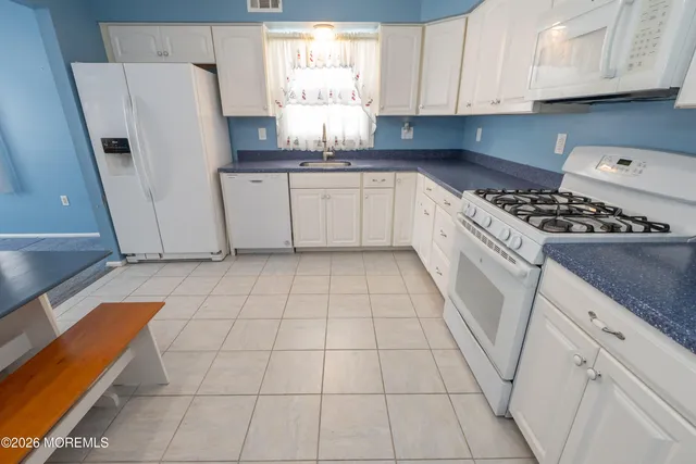 $329,900 | 42 Buttonwood Court, Lakewood, NJ 08701