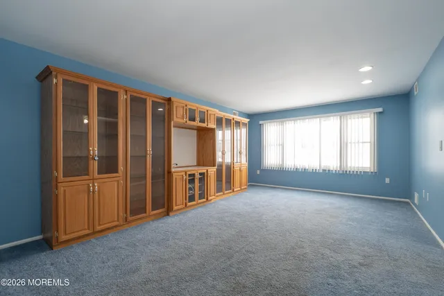 $329,900 | 42 Buttonwood Court, Lakewood, NJ 08701