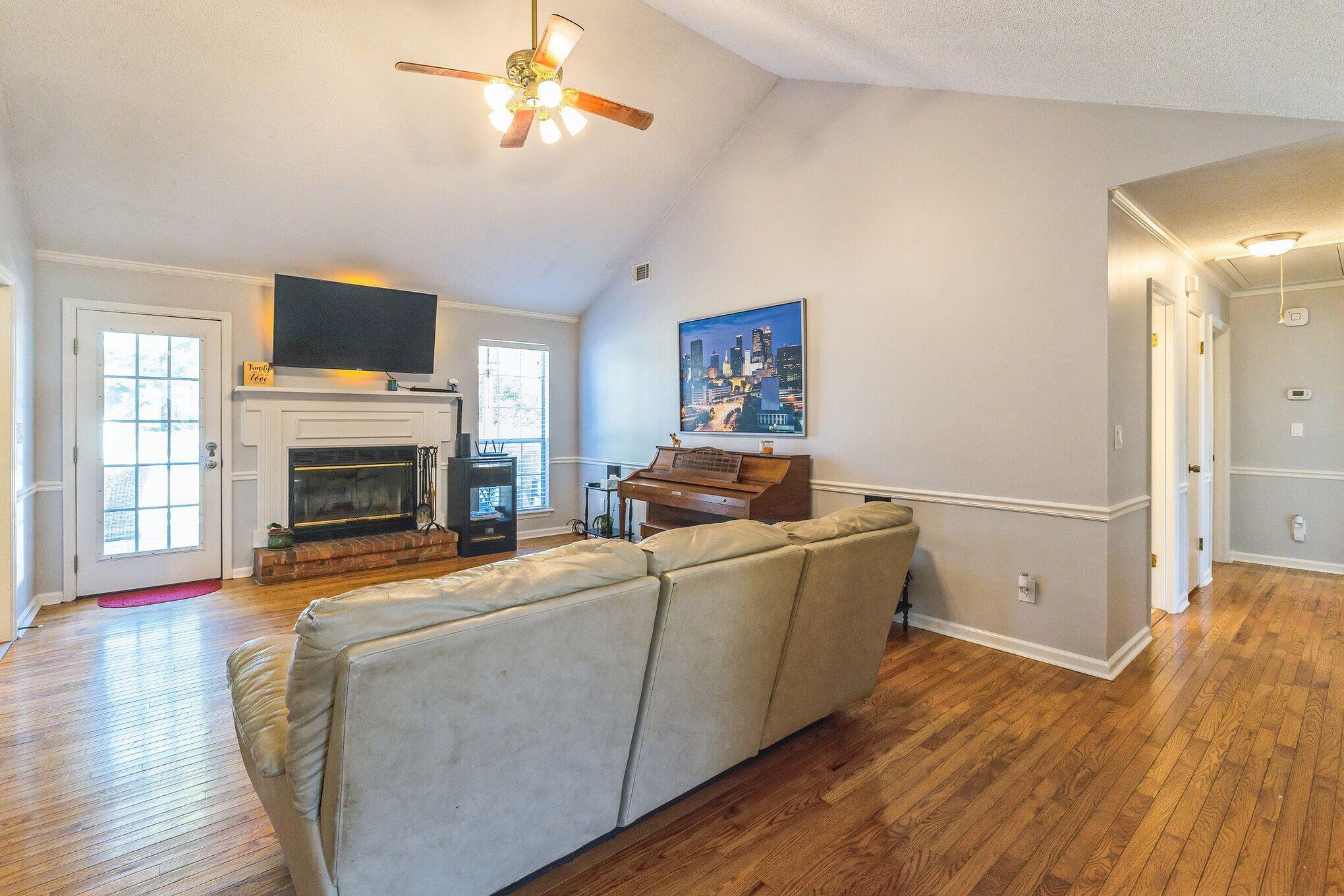 608 Ridgefield Drive North Augusta, SC 29841 - Photo 4 of 22 Gallery Image 4