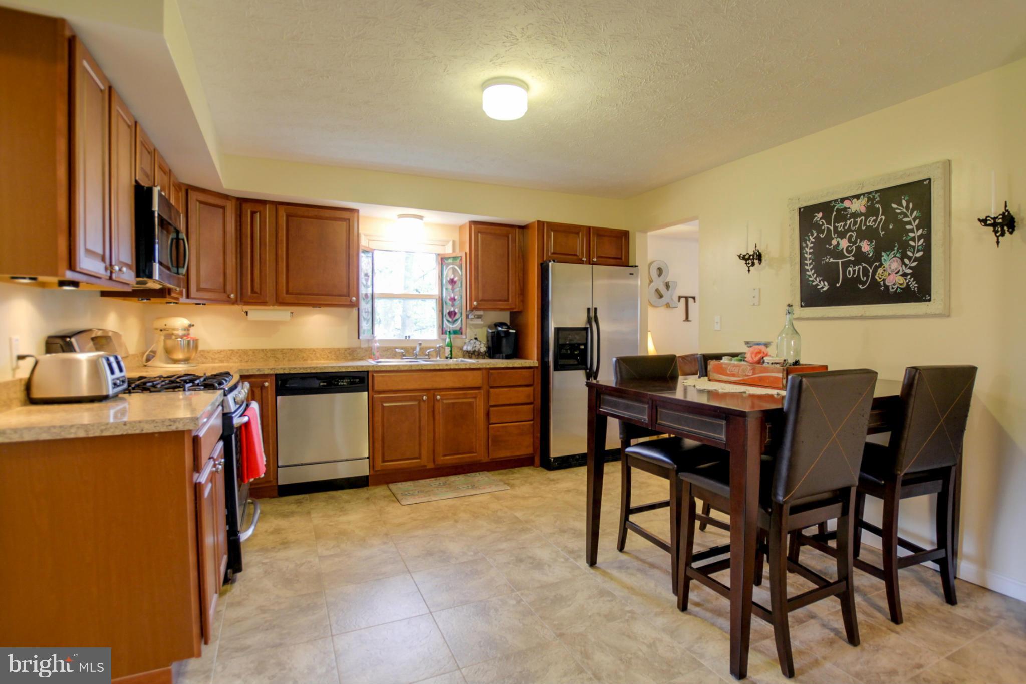 23720 Hollywood Road Leonardtown, MD 20650 - Photo 14 of 28 Kitchen