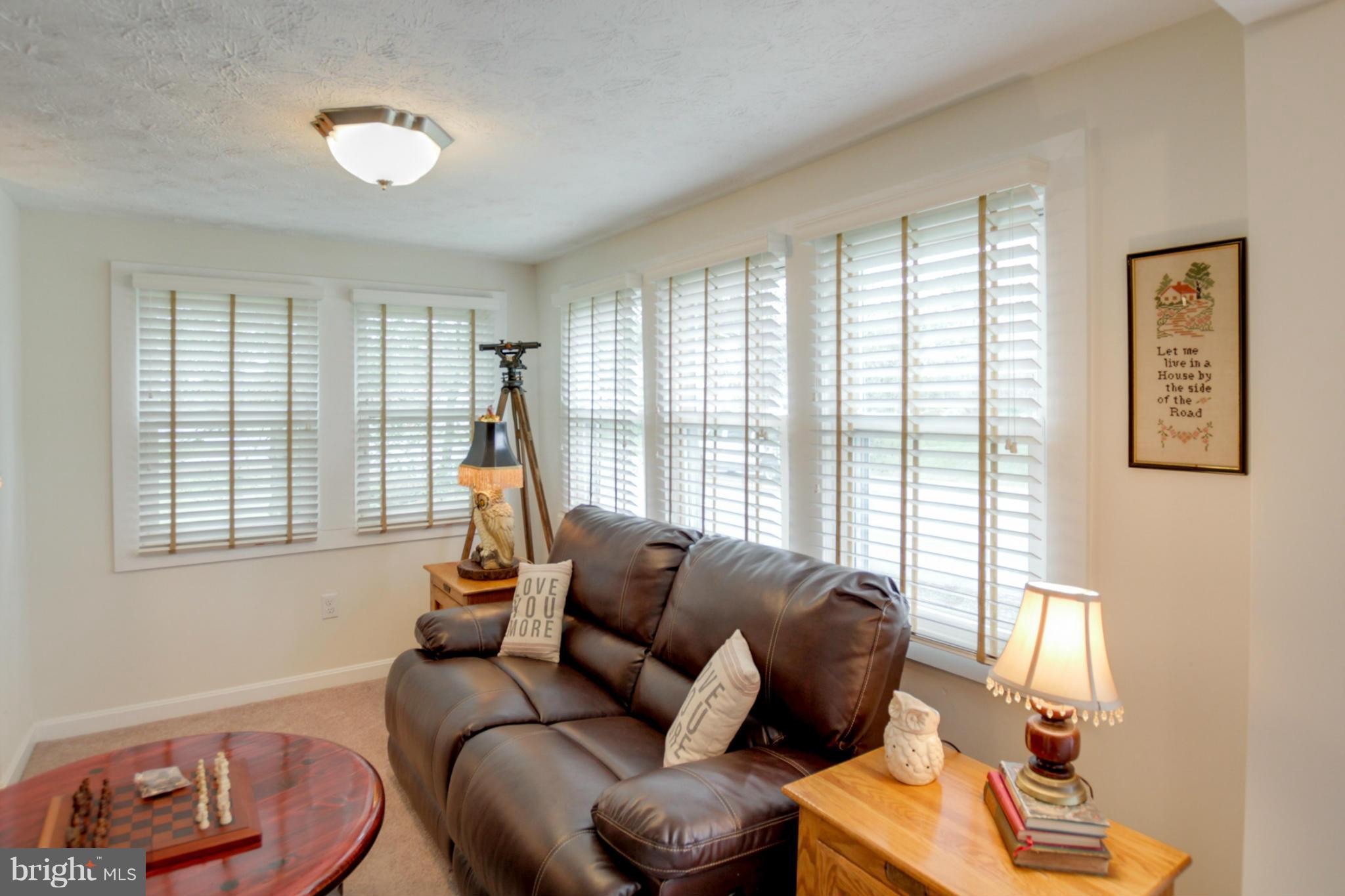 23720 Hollywood Road Leonardtown, MD 20650 - Photo 18 of 28 Living Room