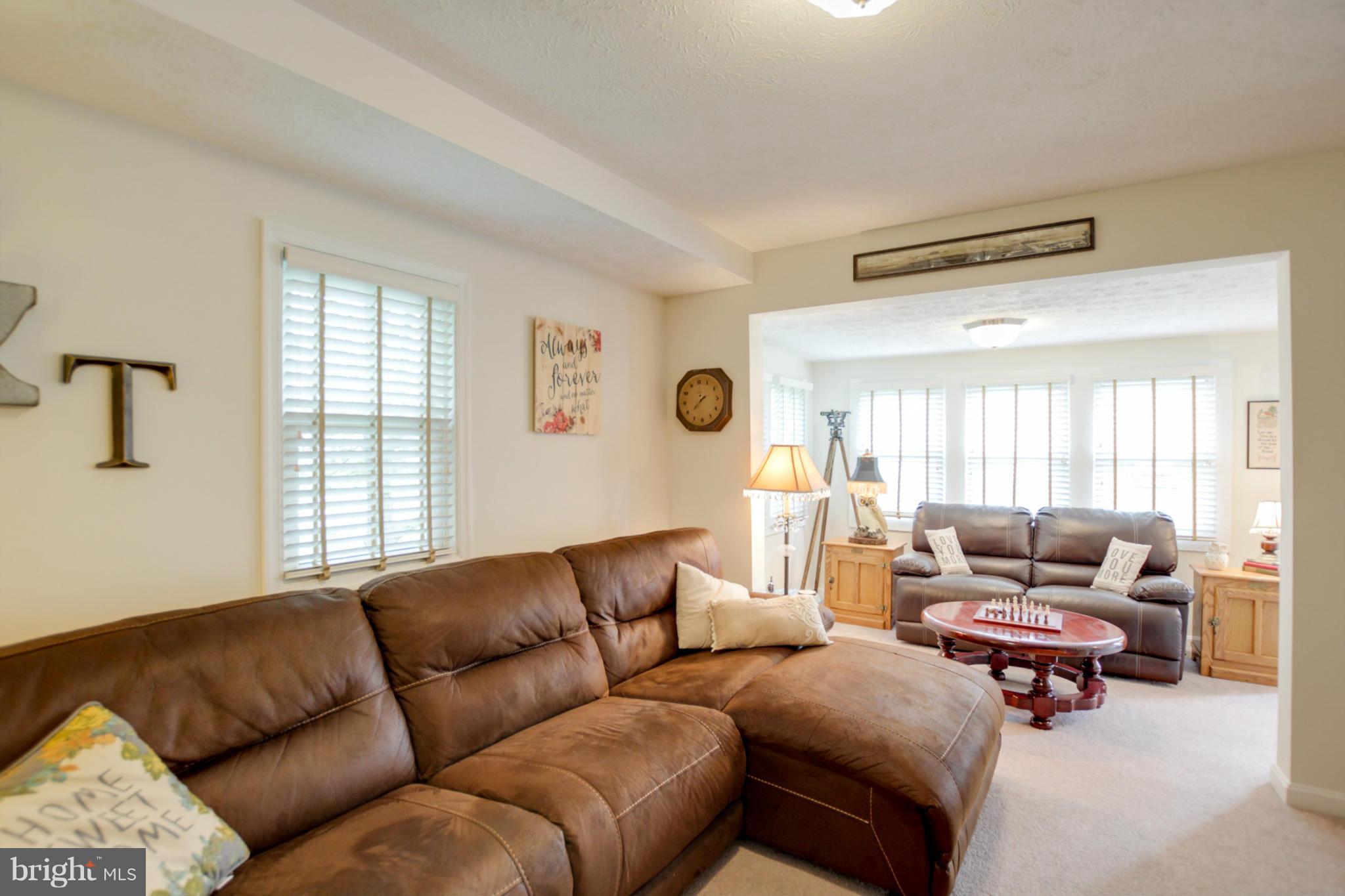 23720 Hollywood Road Leonardtown, MD 20650 - Photo 19 of 28 Family Room