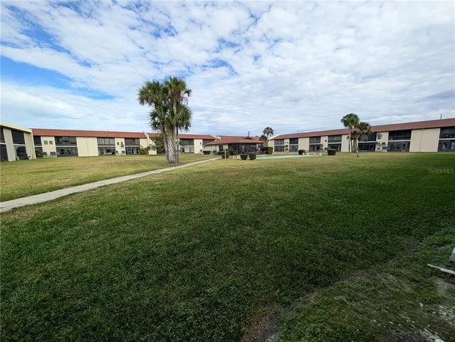 $1,350 | 4937 Marine Parkway, Unit 107, New Port Richey, FL 34652