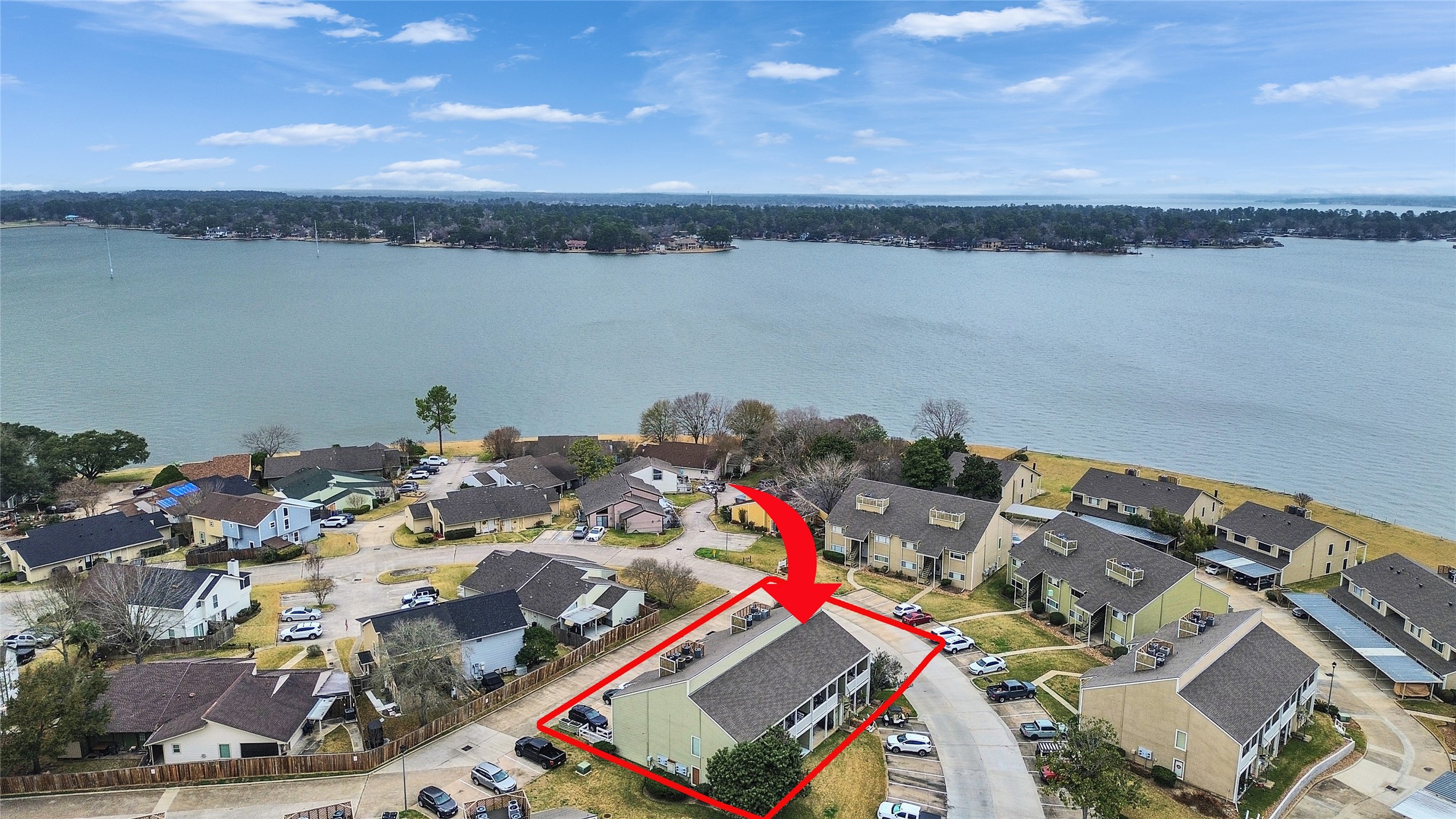 174 April Point Drive South Conroe, TX 77356 - Photo 2 of 38 Gallery Image 2