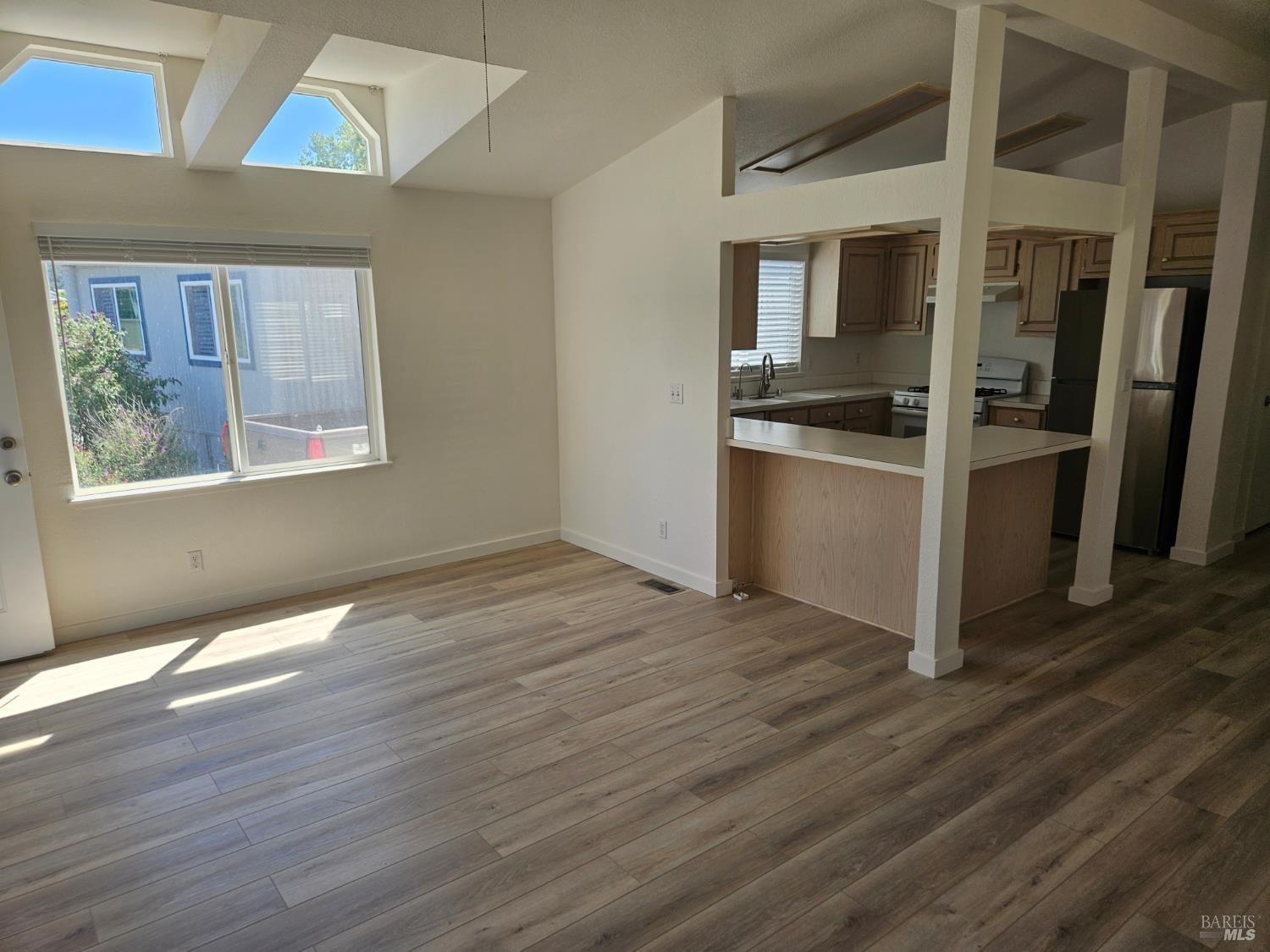 324 Aileen Avenue Santa Rosa, CA 95407 - Photo 3 of 14