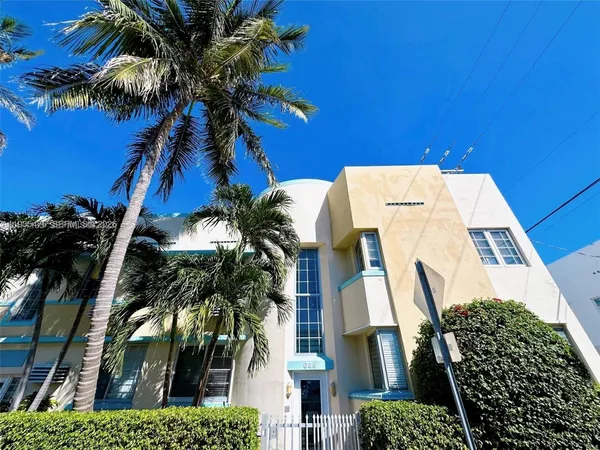 $310,000 | 635 12th Street, Unit 11, Miami Beach, FL 33139