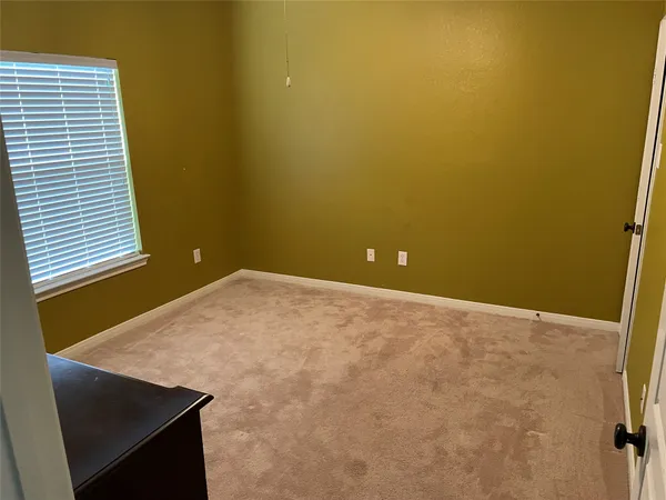 $3,300 | 3128 Red Maple Drive, Friendswood, TX 77546