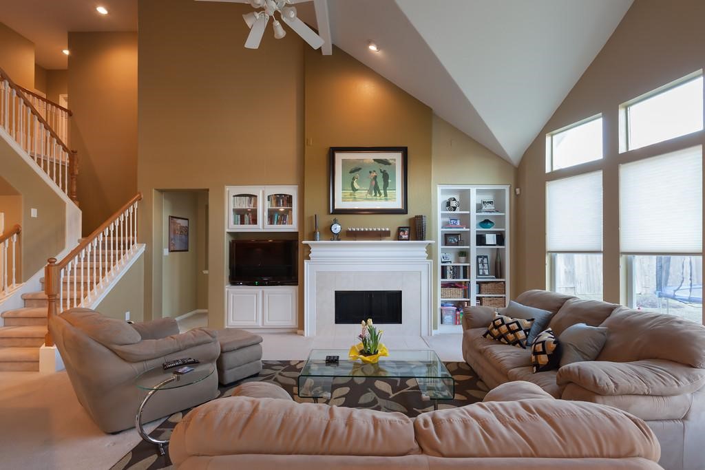 3128 Red Maple Drive Friendswood, TX 77546 - Photo 5 of 17