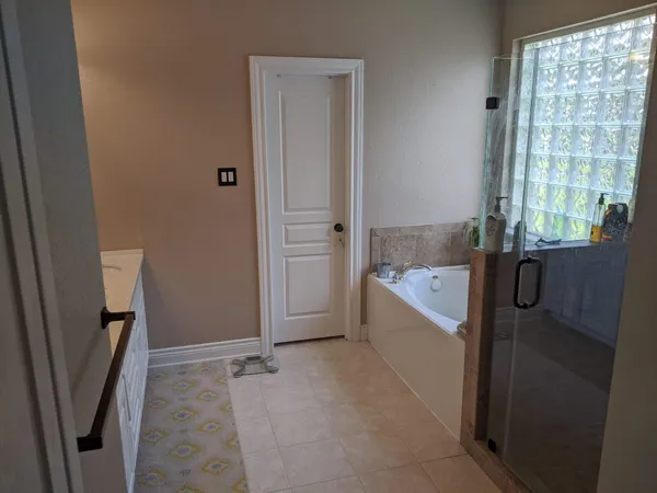 $3,300 | 3128 Red Maple Drive, Friendswood, TX 77546