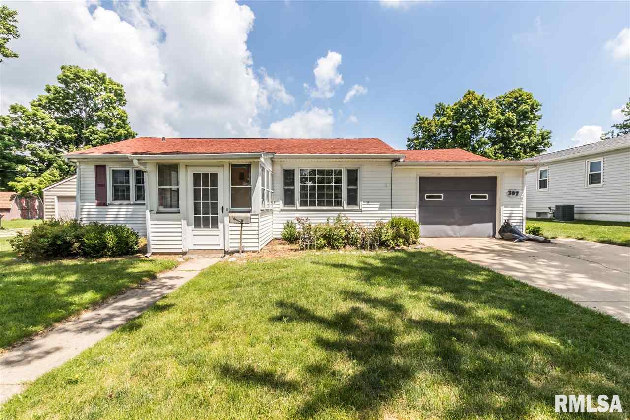 307 Devonshire Road Washington, IL 61571 - Photo 1 of 31 Gallery Image 1