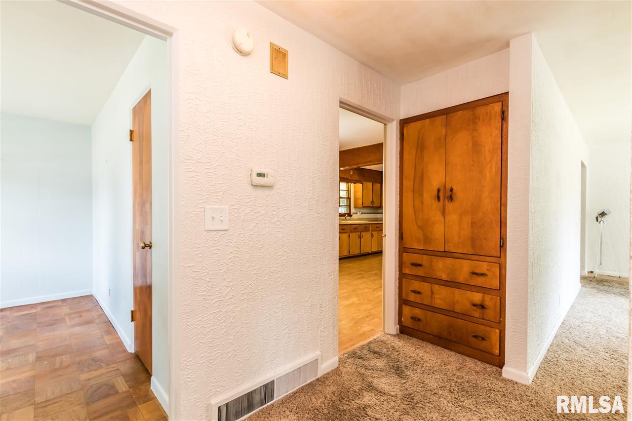 307 Devonshire Road Washington, IL 61571 - Photo 13 of 31 Gallery Image 13