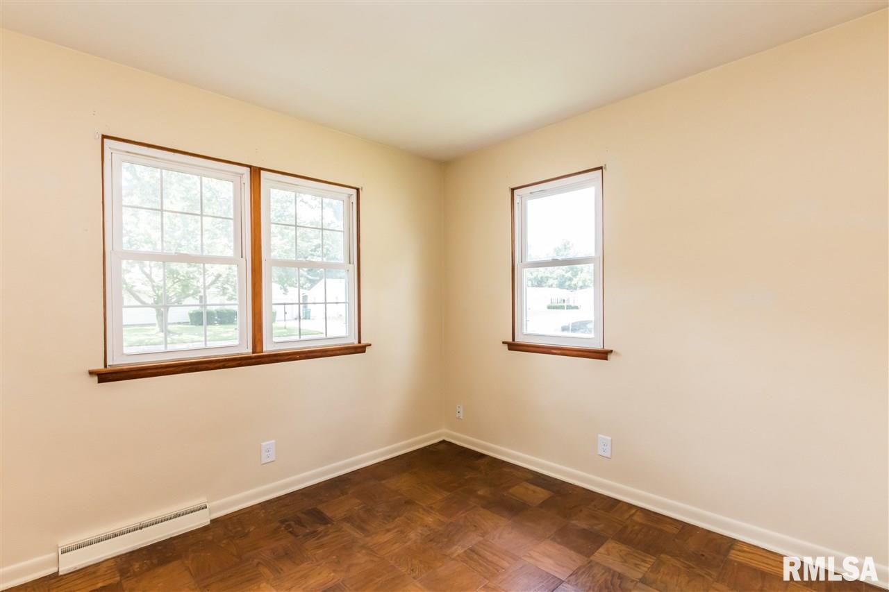 307 Devonshire Road Washington, IL 61571 - Photo 14 of 31 Gallery Image 14