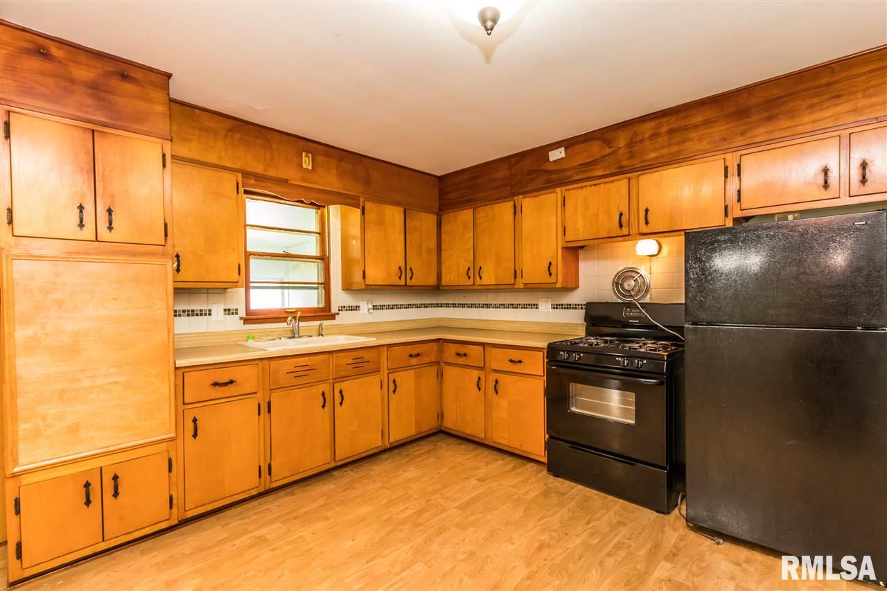 307 Devonshire Road Washington, IL 61571 - Photo 8 of 31 Gallery Image 8