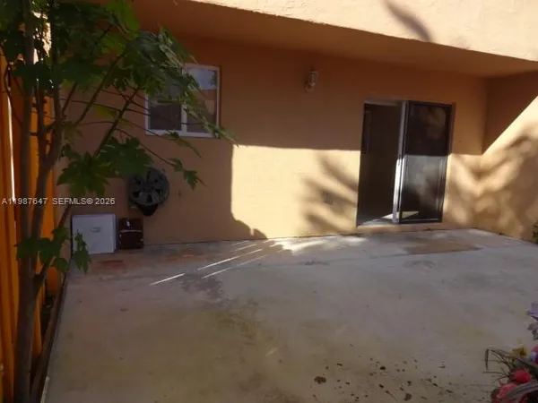 $2,700 | 6247 Southwest 131st Place, Unit 101, Miami, FL 33183