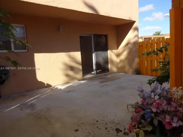 $2,700 | 6247 Southwest 131st Place, Unit 101, Miami, FL 33183