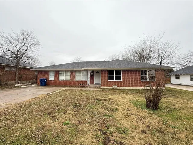 $2,750 | 1210 West Hall Street, McKinney, TX 75069