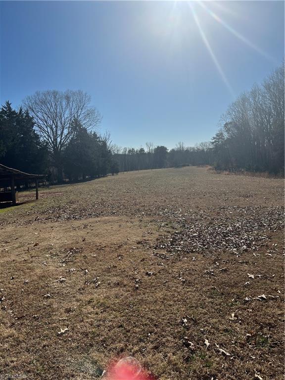 668 Hampton Road Eden, NC 27288 - Photo 9 of 25