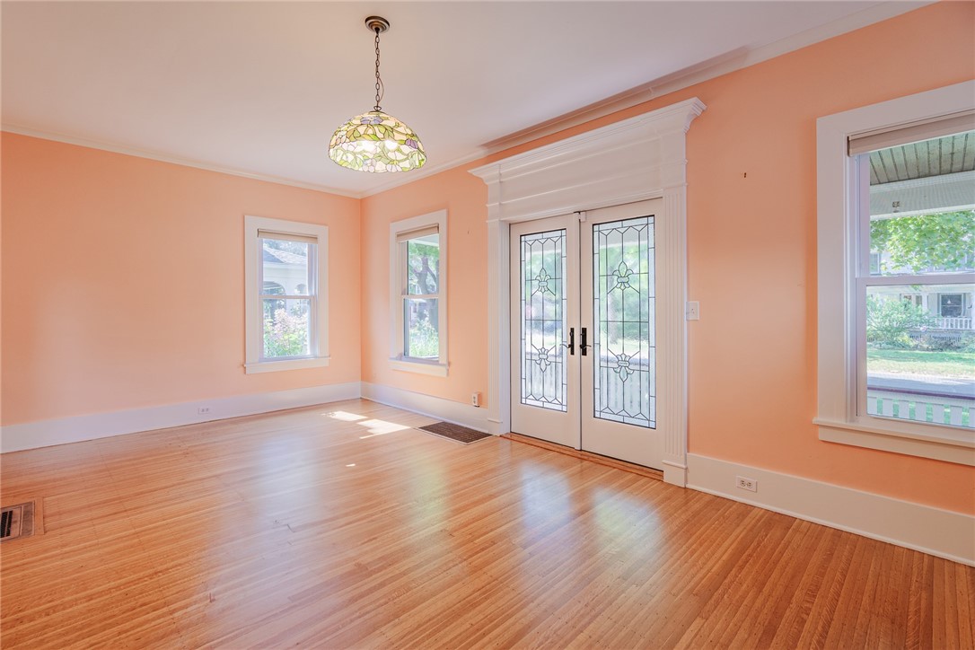 280 Berkeley Street Rochester, NY 14607 - Photo 14 of 48