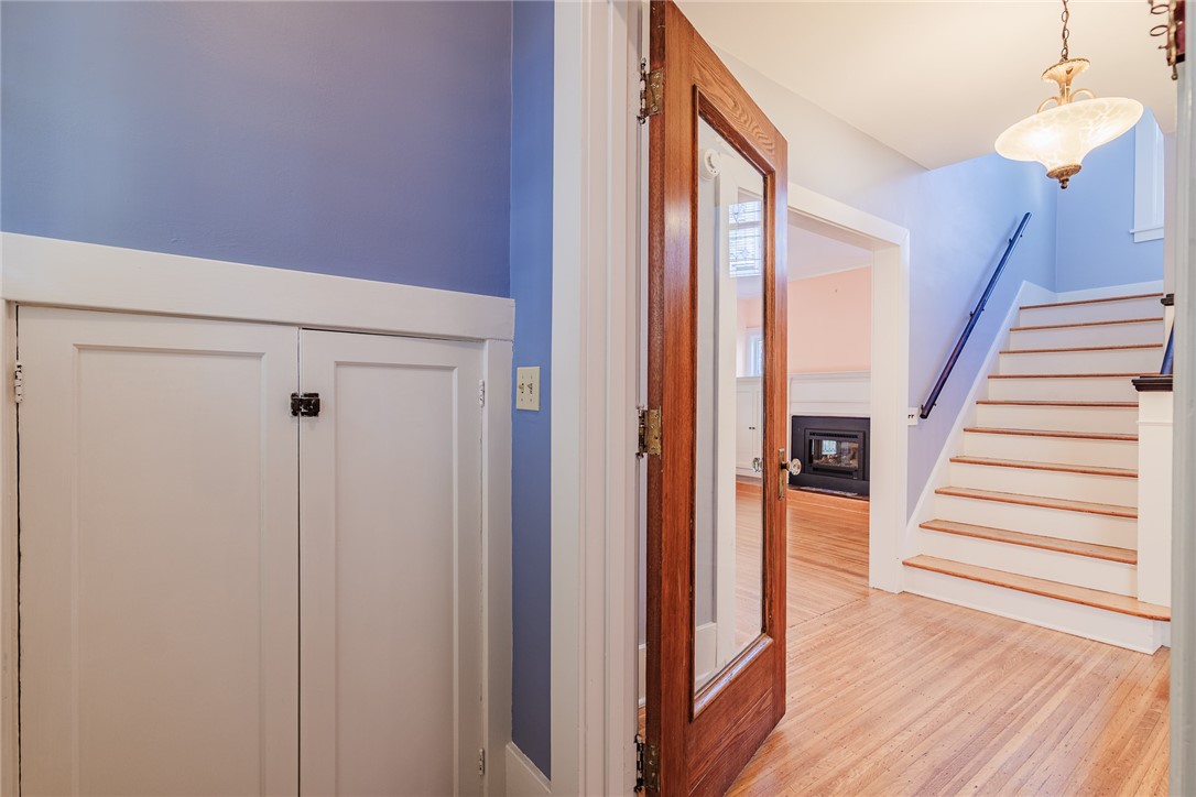 280 Berkeley Street Rochester, NY 14607 - Photo 7 of 48