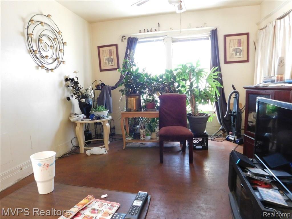 2242 Fischer Street Detroit, MI 48214 - Photo 4 of 4