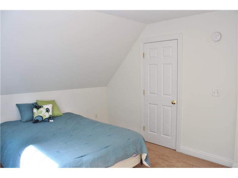 19 Anthoine Road Windham, ME 04062 - Photo 17 of 29 Bedroom.