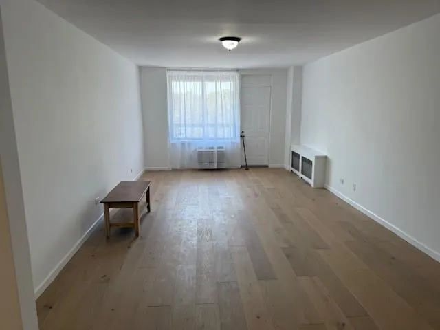 $450,000 | 2121 Shore Parkway, Unit 3C | Gravesend