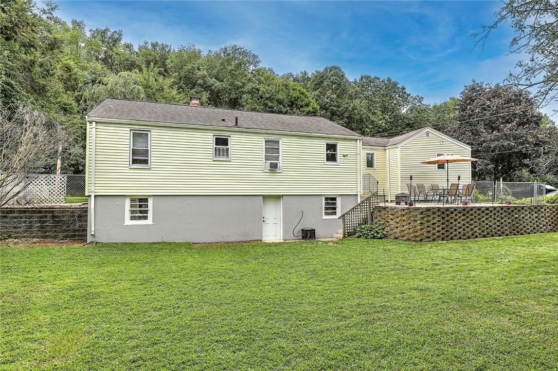 475 River Road Lincoln, RI 02865 - Photo 33 of 37