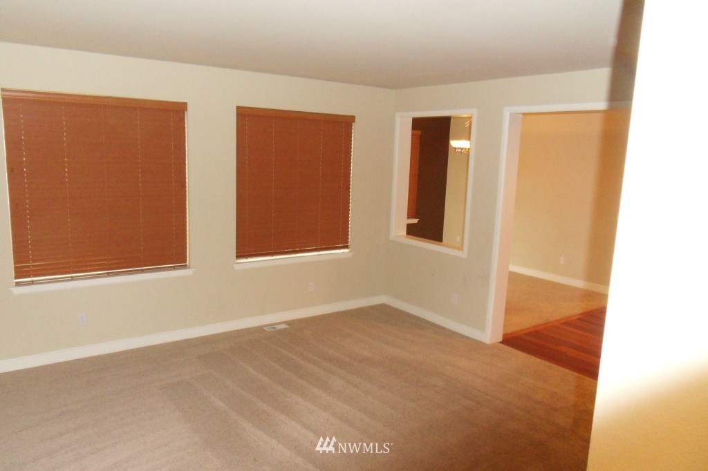 3518 182nd Place Southeast Bothell, WA 98012 - Photo 5 of 19
