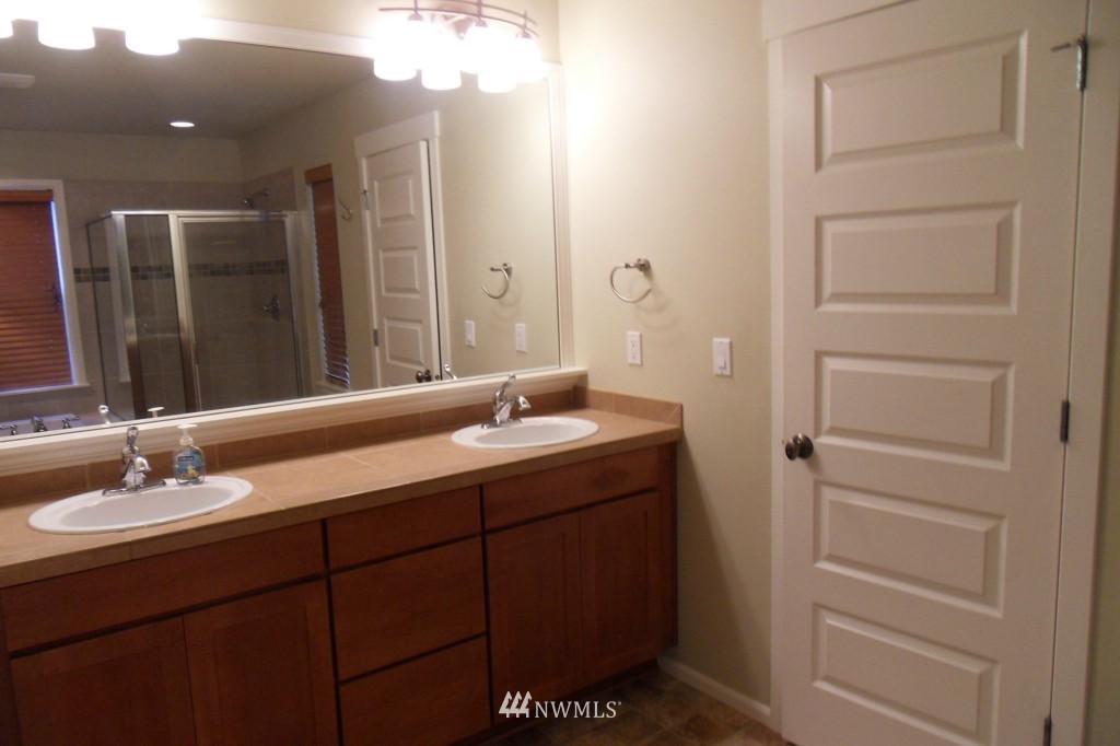 3518 182nd Place Southeast Bothell, WA 98012 - Photo 10 of 19