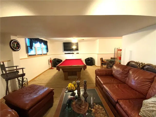 $375,000 | 10526 Rowland Avenue, Kansas City, KS 66109