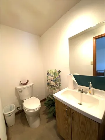 $375,000 | 10526 Rowland Avenue, Kansas City, KS 66109