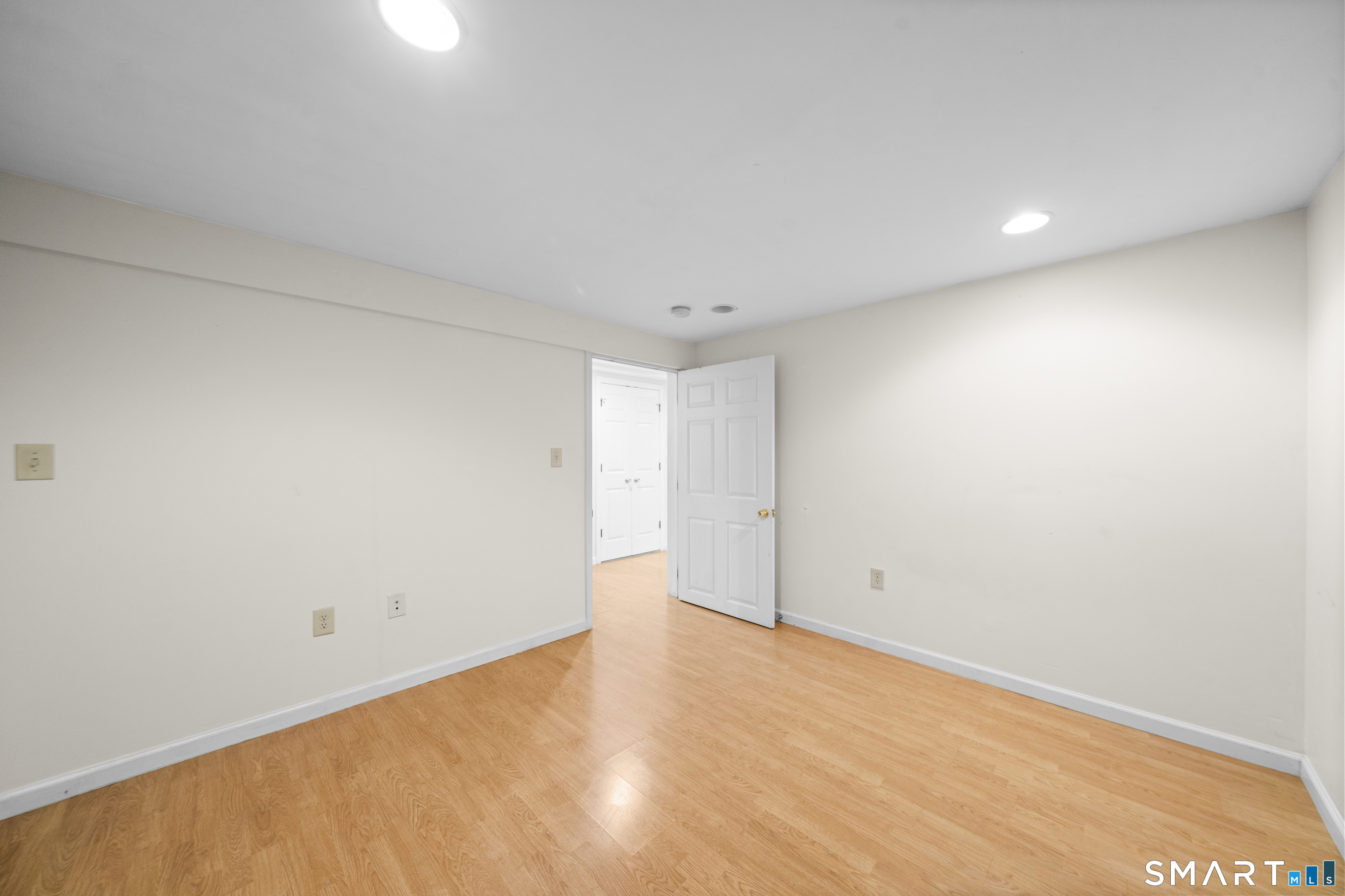 209 Pine Ln Extension Windsor, CT 06095 - Photo 33 of 38